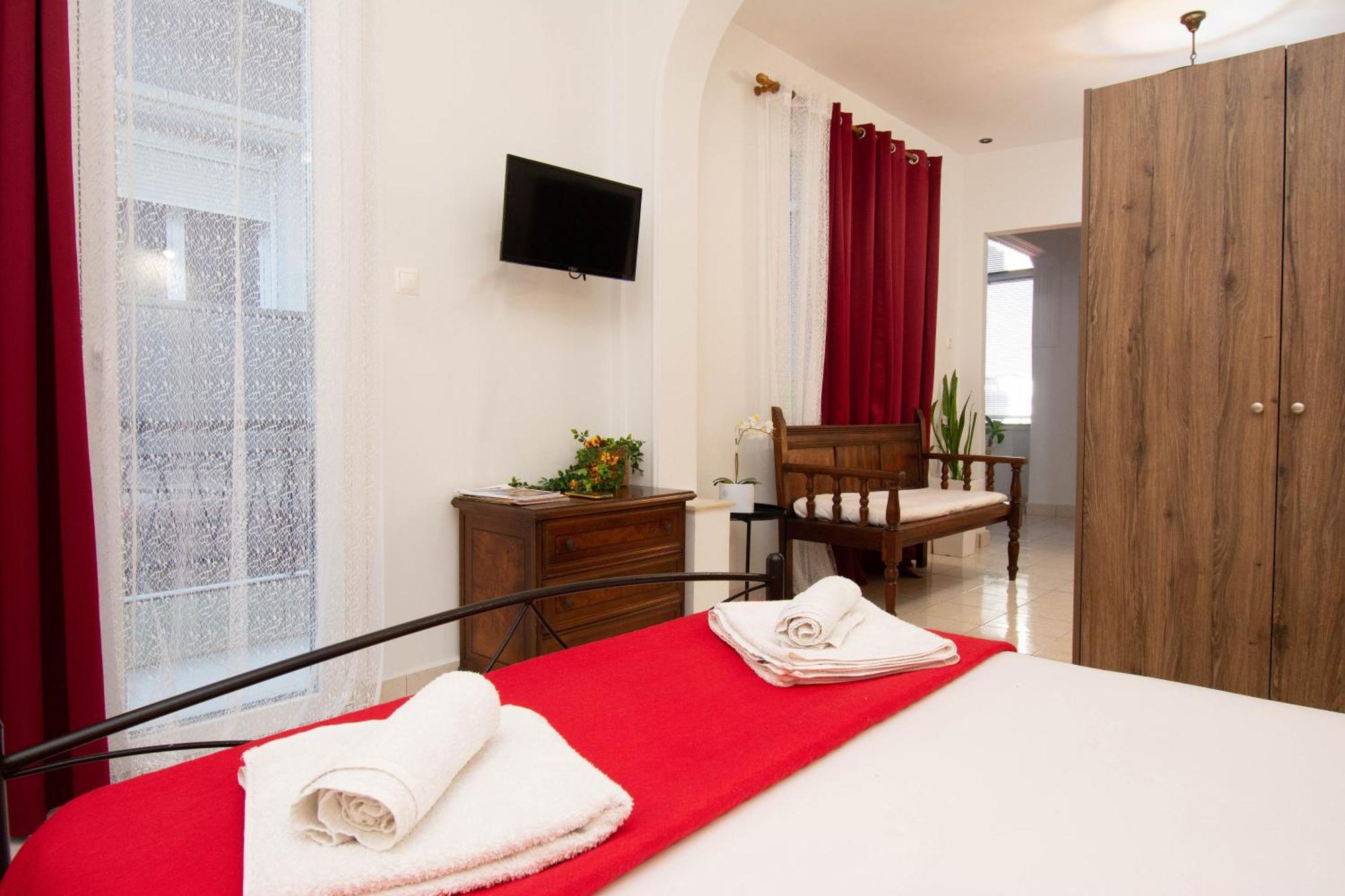 Athina House "By Checkin" Apartment Heraklion  Exterior photo